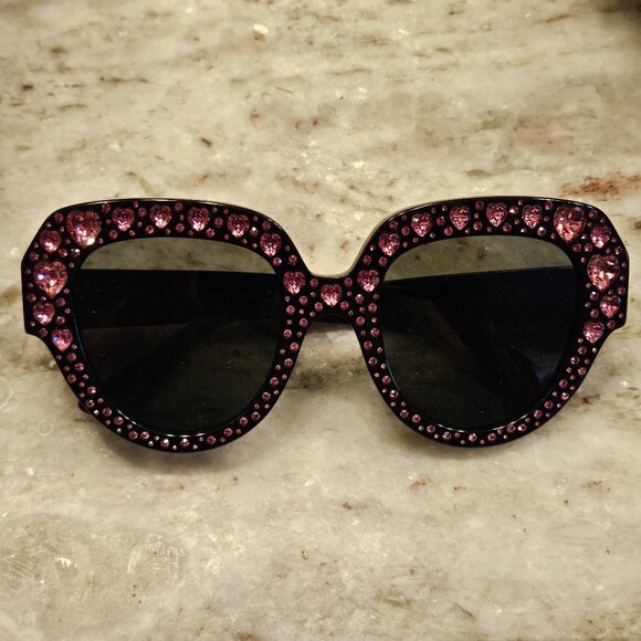 GUCCI HOLLYWOOD FOREVER OVERSIZED SQUARE BLACK PINK HEART EMBELLISHED SUNGLASSES - Picture 1 of 12